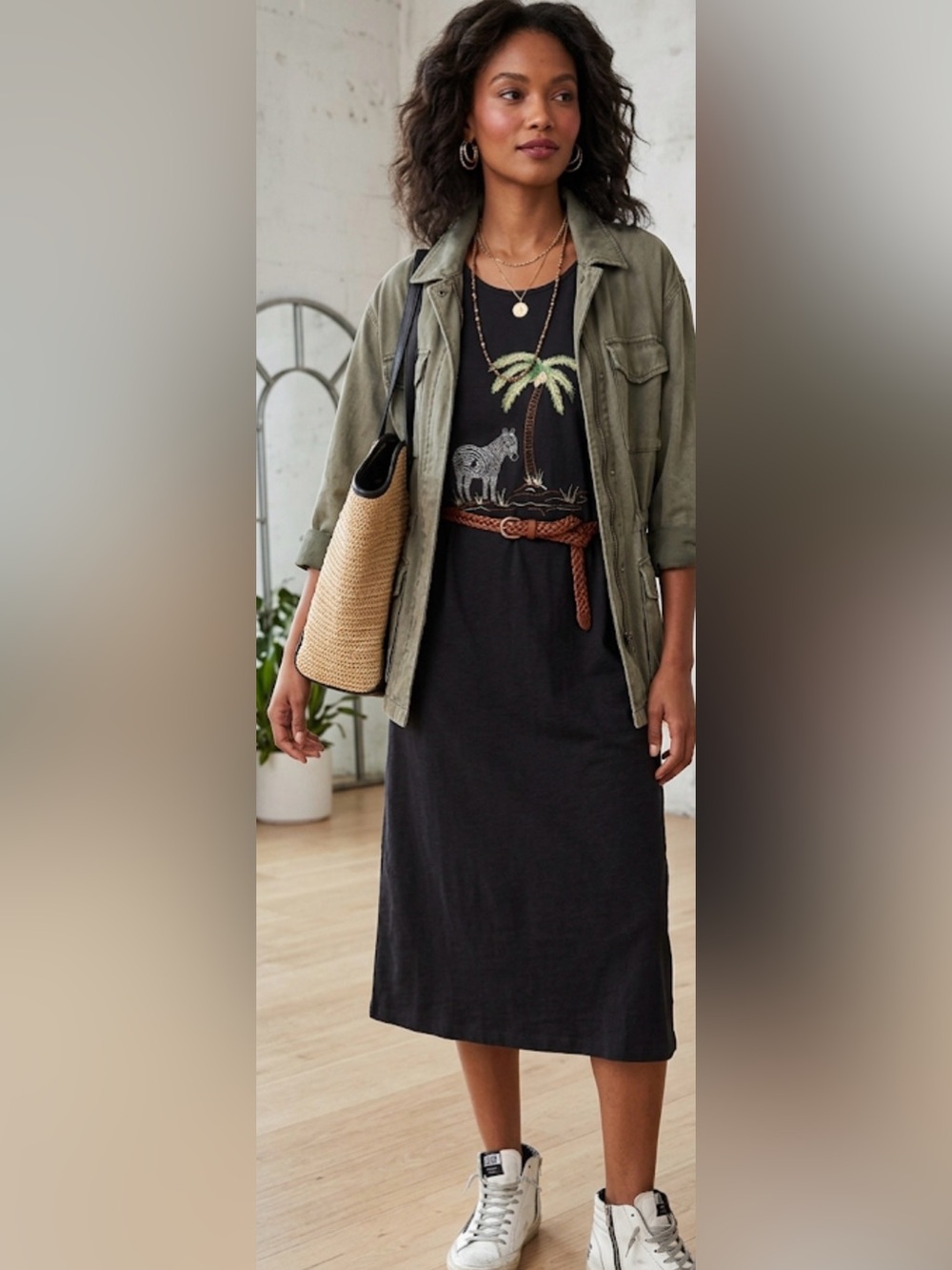 T-Shirt Maxi Dress Black with Embroidered Zebra & Palm Tree made from beads
